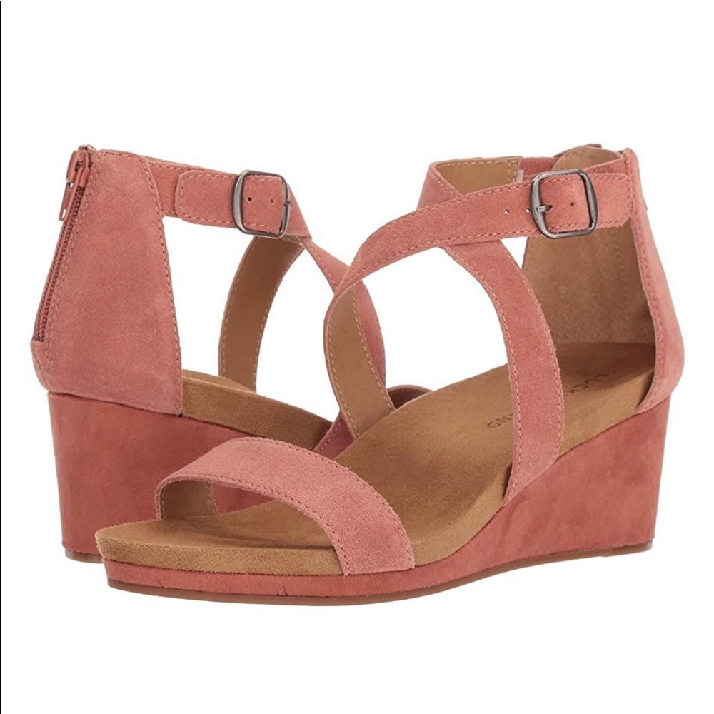 Lucky Brand Kenadee (Rose) Wedge NWOT (Size 6M)